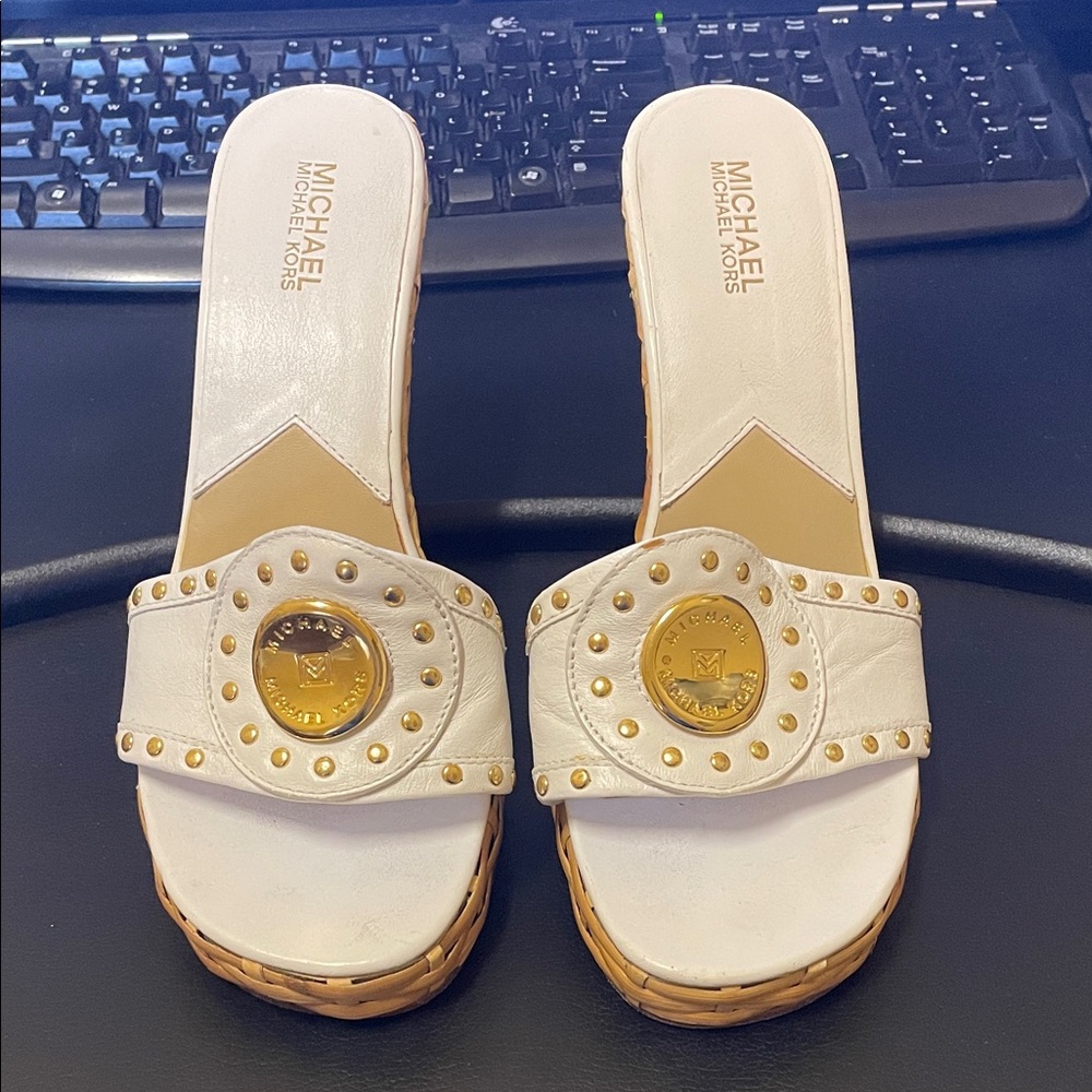 Michael Kors White & Gold Studded Sandals Rattan Heels 10 | NICE!